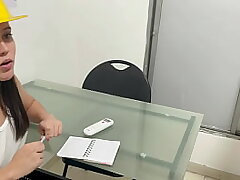A sexy builder arrives to make some repairs in my building and ends up turning me on until she plows me and makes me jizm in her