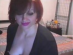 Italian Cougar With Big Culo