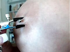 Big Tit MILF Anna Bell Peaks Gives Steamy Webcam Flash