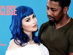 Immense Tits Sweetie Jewelz Blu has Her Cock-squeezing Pussy Spread by Isiah Maxwell's M...