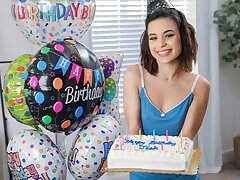 Sista Enjoys Me - Succulent Sista Aria Valencia Gives Brother-in-law A Lustful Birthday Suck off
