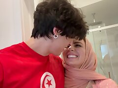 Alina Angel loves to get her gash eaten