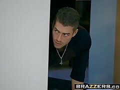 Brazzers - Nubiles Like It Fat - Sharing the Siblings Part 2 vignette starring Violet Starr and Xander C