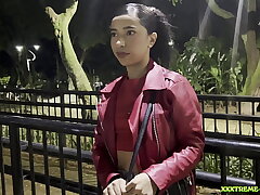 I TAKE A STRANGER HOME IN MEDELLIN AND END UP FUCKING HER No condom