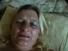 The sonnie in law came inwards the pussy and filmed to send to wife