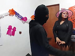 A abnormal witch preps a potion for her manager and pummels him like a slave. The whore uses him in a sloppy way to satiate the desires of her wet vagina.