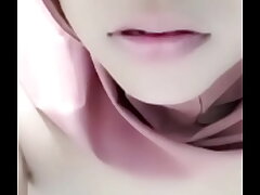 Masturbation, my labia itches to smash