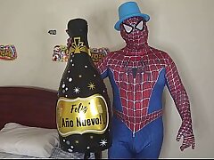 Luxurious big-bootied stepmom celebrates Fresh Year's by sucking Spider-Man's dick