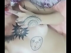 Esta &eacute; a Ashley Tatted uma novinha toda tatuada que promete logo estar somando conosco no cinema adulto, cheia de tes&atilde;o me provocando se tocando toda molhadinha sigam essa gata no Twitter @AshleyAcompanhante