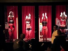 Redlight Amsterdam - De Wallen - Hookers Hookers Jaw-dropping Girls