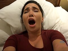 Molten Chick Swallowing spunk