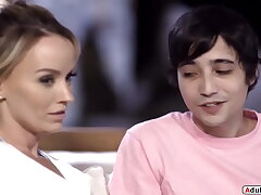 Sonnie keeps step-mom going through sex