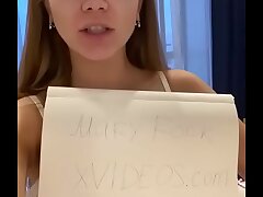 Huge titties cougar from Australia : Yasmin Scoot rock hard fucking vid