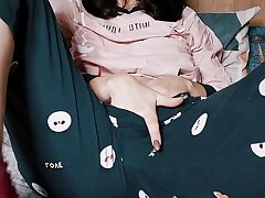 Homemade close-up onanism with vibrator to climax - first-timer Lalli_Puff ( Cut Vers )
