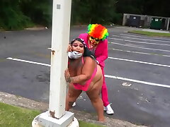 TheJaidynVenus Wished To Let A Clown Smash For Free-for-all And Ran into Gibby The Clown