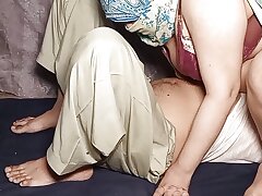 Desi cowgirl railing on boyfriend rod