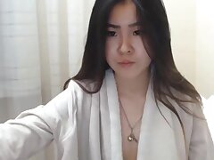 sexy korean girl squirts on web cam