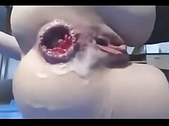 nerdy teen fist punch her butt to unbelievable spraying ejaculation