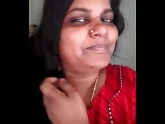 Indian aunty flashing her intimate parts to her lover