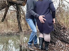 Mother-in-law took off her underpants and stockings to satiate the lascivious sights of her son-in-law