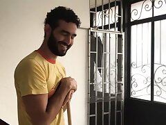 My neighbor invites me to drink coffee and I end up fucking her - Pornography in Spanish