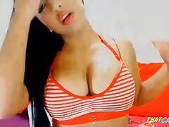 stellar latina webcam girl