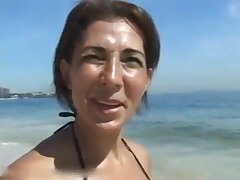 Sexy Brazilian MILF has vaca sex