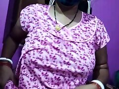 Village aunty shows her full body