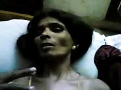 Tamil mature aunty lured by youthful guy