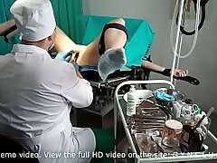 Lady get climax om obgyn tabouret