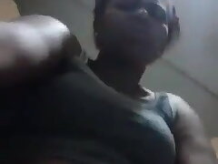 PNG sepik Cougar wet pussy