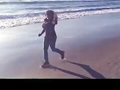 Mini Richard Massive Mammories Beach Run Smooch