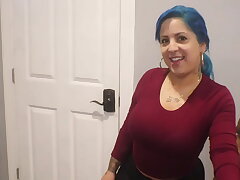 #Door Dash delivery girl gets a Gigantic apex !!! Sly Diggler#