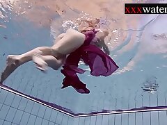 #Smoking warm Russian redhead in the pool#