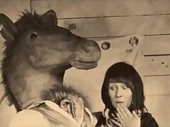 #Vintage Honeys With Pets#