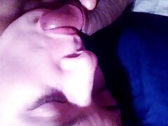 My stepdaughter makes me jism on her mouth, she knows how to make a blowjob.