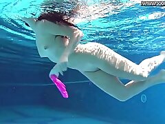 Sizzling Russian Jessica Lincoln in the pool